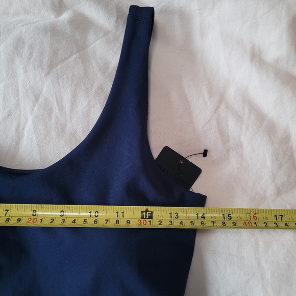 Active Wear Bra Tank Top Built-in Bra Navy Size Small Yoga Exercise Sports - Picture 10 of 12